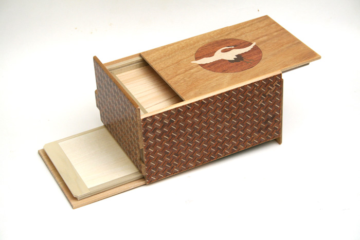Japanese puzzle box 14steps Sansui (dual compartment)