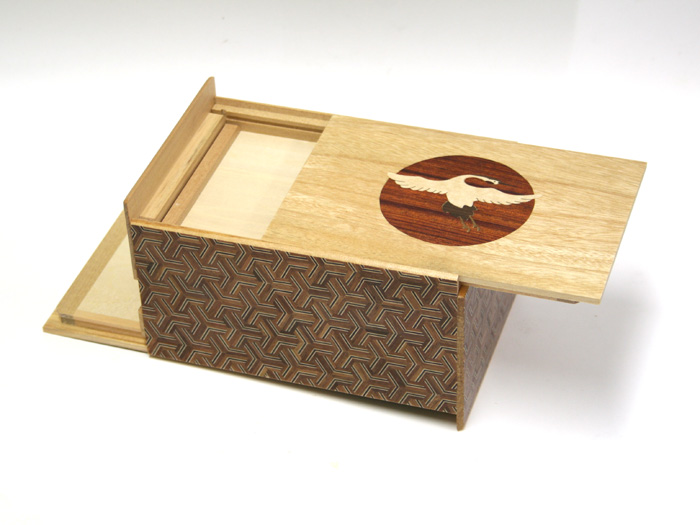 Japanese puzzle box 14steps Akafuji (dual compartment)
