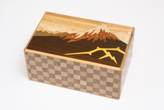 Japanese puzzle box 21steps Kaminari-Fuji and Tsubaki